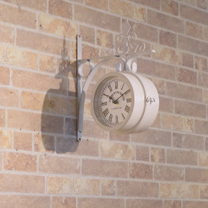 ROOM ESSENCE Clock